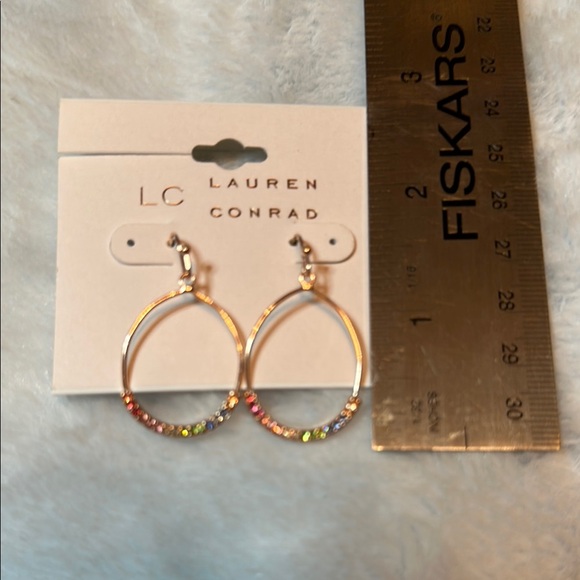 LC Lauren Conrad Rose Gold Earrings Modern Design NWT - Picture 4 of 4